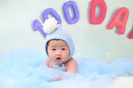 安吉宝宝尿少尿黄怎么回事